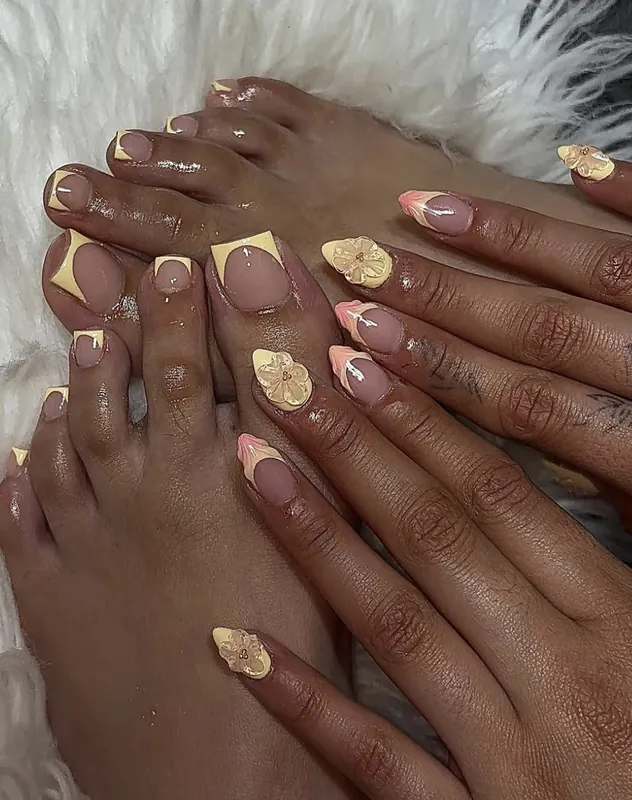 Niice Nails combo manicure pedicure